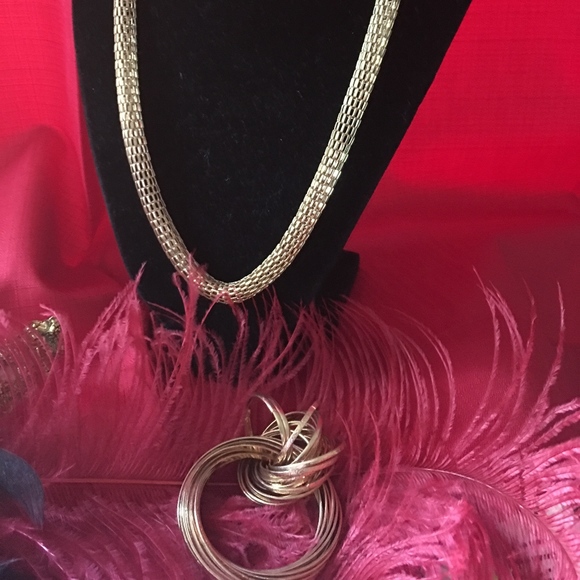 Necklace Set - Picture 7 of 8